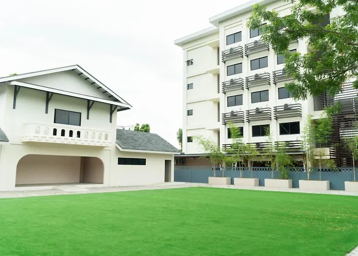 Adelina Hotel And Suites
